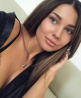 Моя опытность поможет нам исследовать все твои фантазии и доставить незабываемые моменты удовольствия. У меня есть красивые фото, чтобы ты мог оценить мою привлекательность. Со мной ты почувствуешь полный комфорт и расслабление. Я могу предложить тебе широкий спектр услуг, от массажа до эротических игр. Мои клиенты всегда остаются довольными и готовыми вернуться ко мне снова. Жду тебя в Москве для незабываемого встречи. 💋 12448, 25 лет